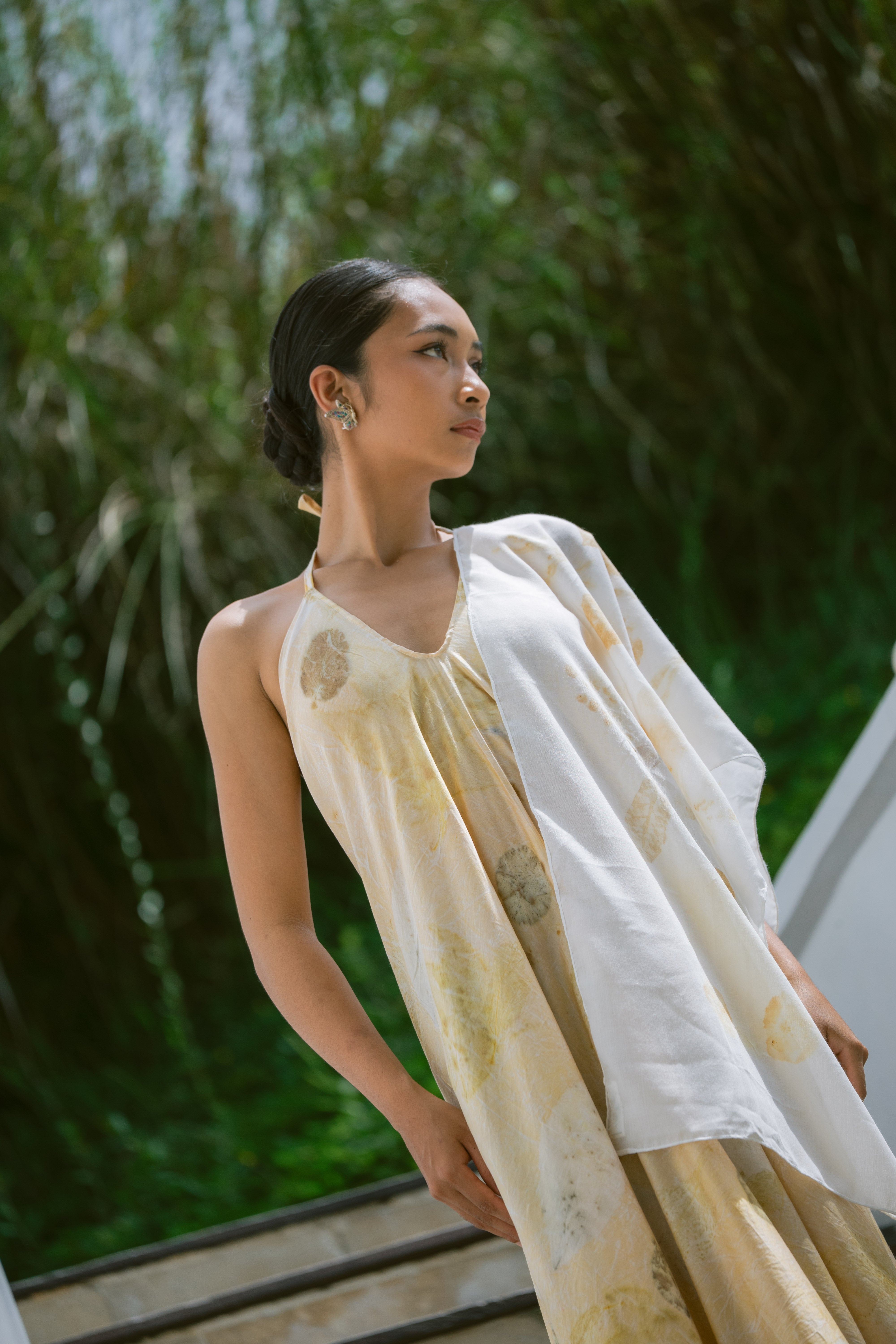 The Ratna Sari, White, Yellow & Gold Leaves Organic Cotton Shawl