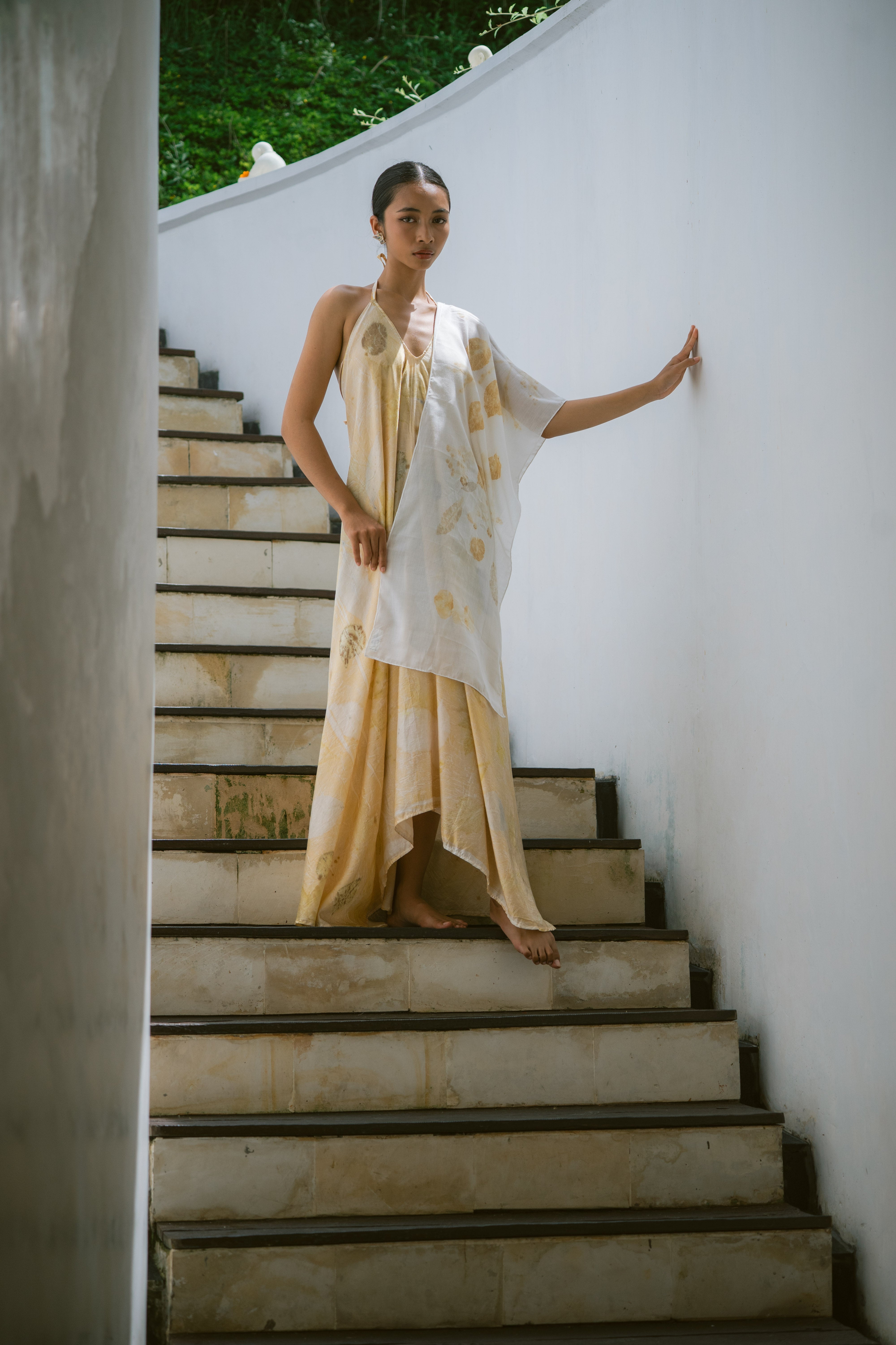 The Ratna Sari, White, Yellow & Gold Leaves Organic Cotton Shawl