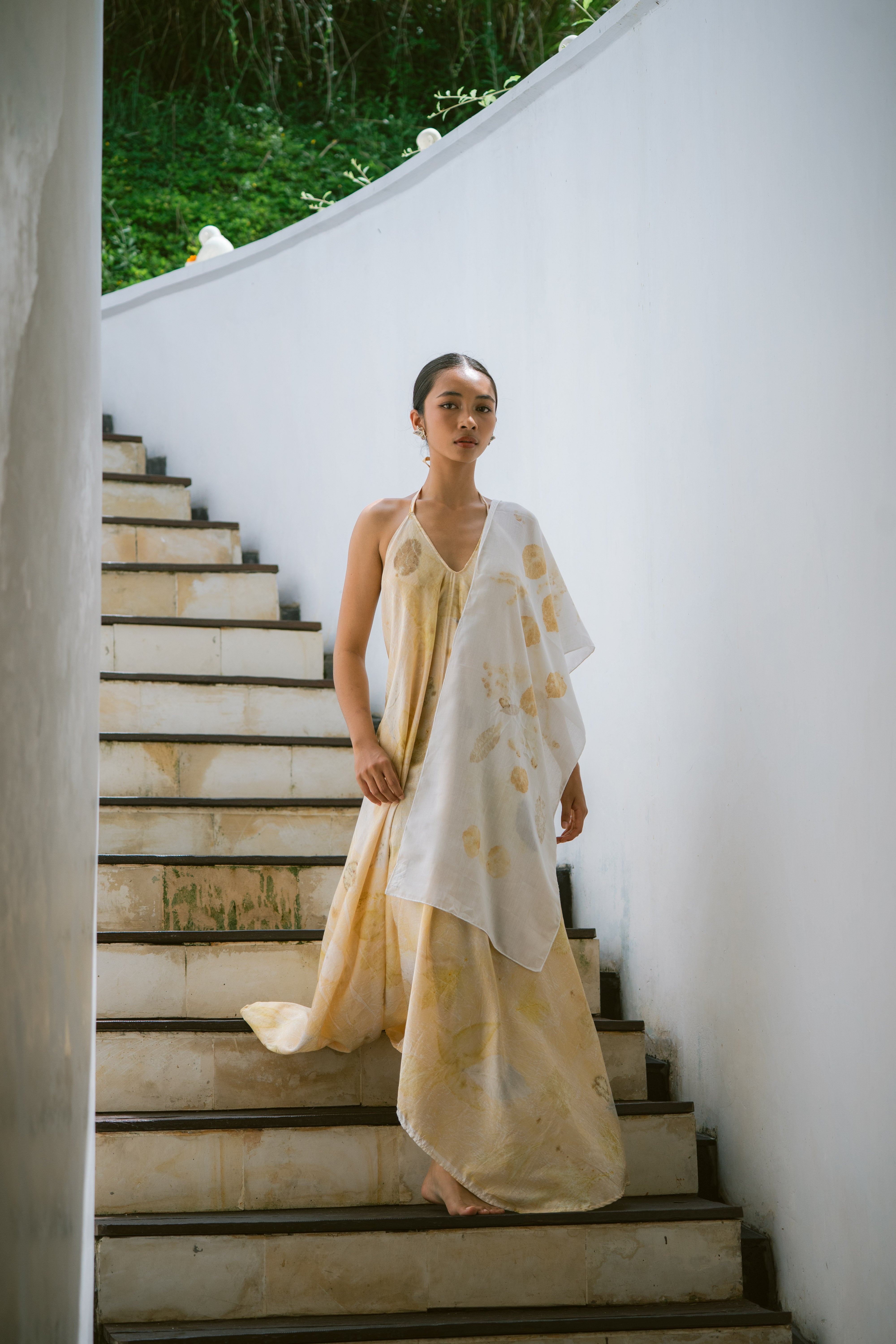The Ratna Sari, White, Yellow & Gold Leaves Organic Cotton Shawl