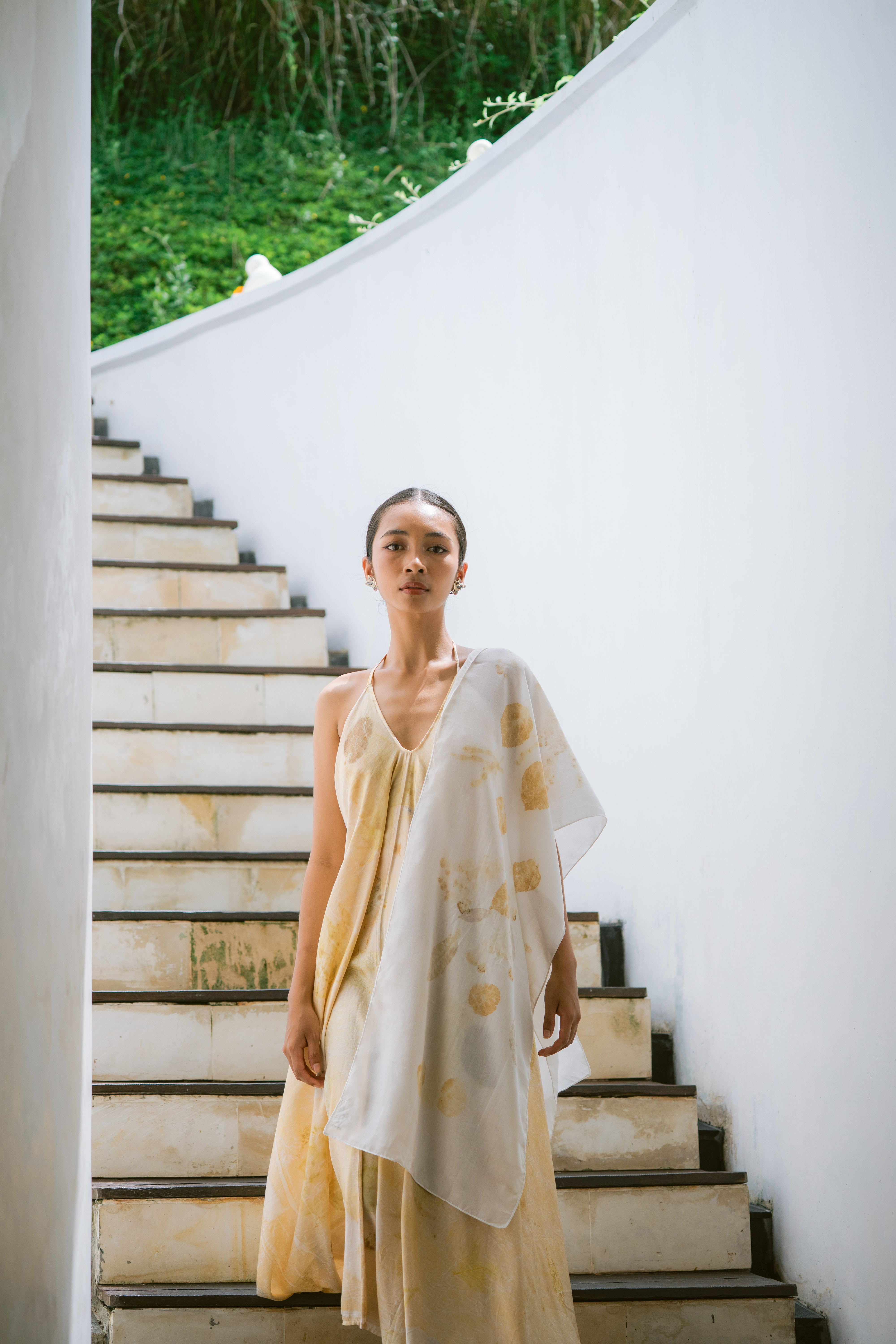 The Ratna Sari, White, Yellow & Gold Leaves Organic Cotton Shawl